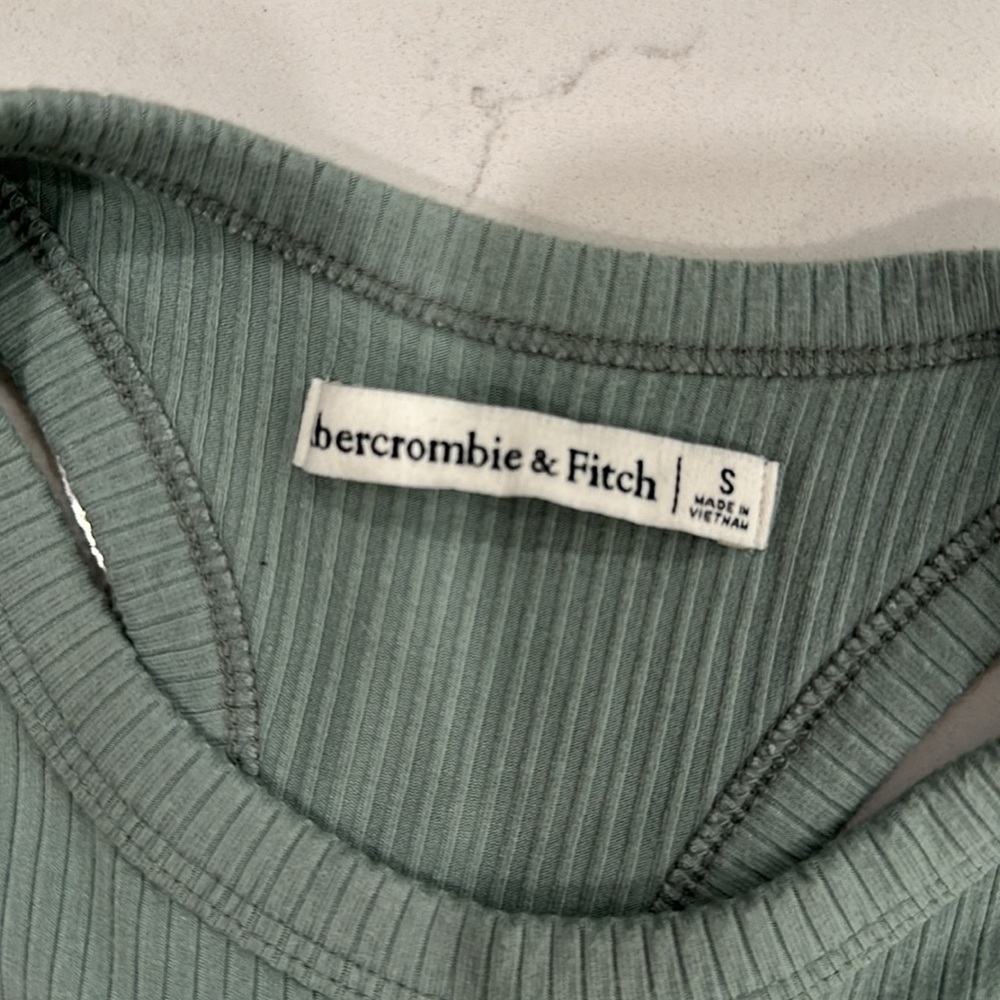 Light Green Dress, Abercrombie and Fitch - Picture 3 of 3